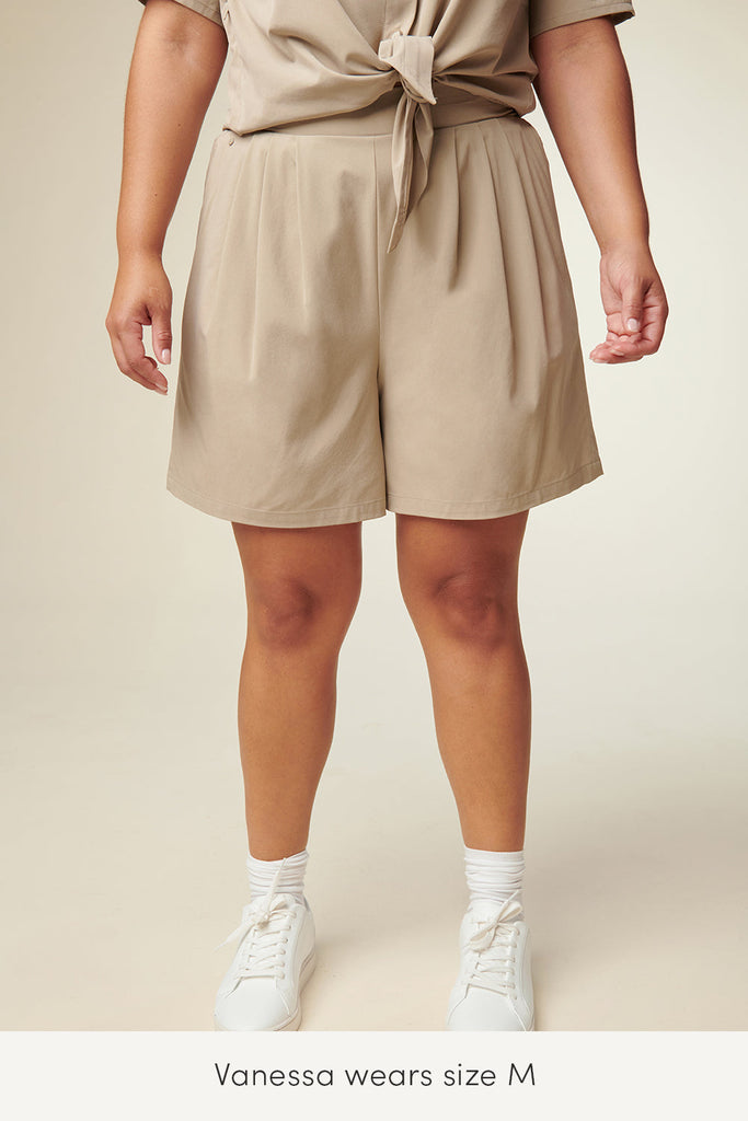 medium size bermuda shorts for women