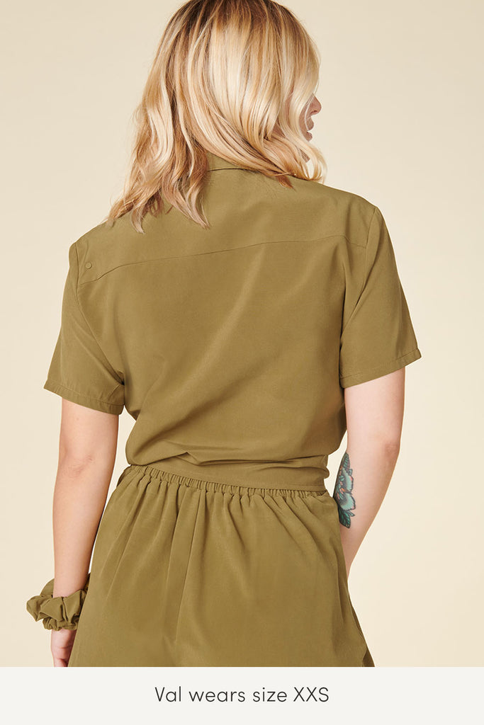xxs travel top in plant color