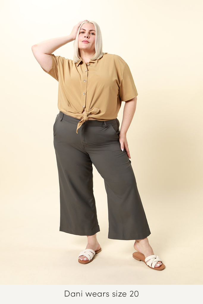size 20 plus size travel pants for women from wayre
