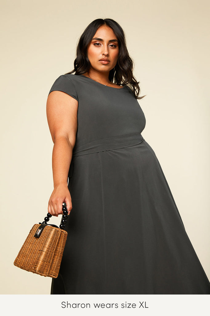 black sand maxi dress for travel with pockets